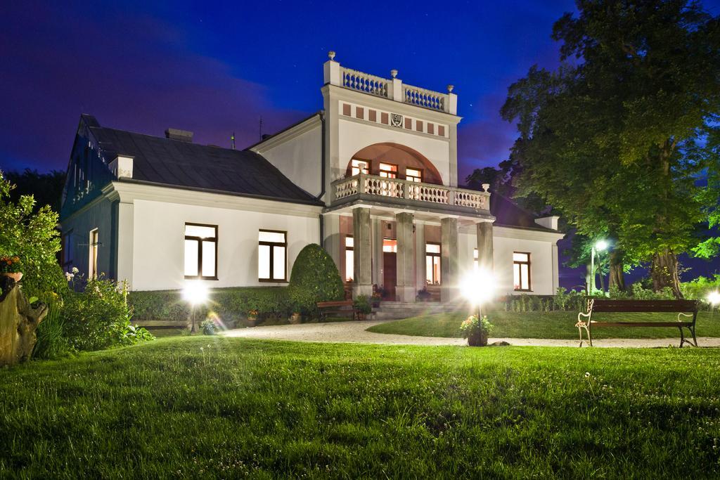 Agropark - Dworek Pod Lipa Sobkow Exterior photo